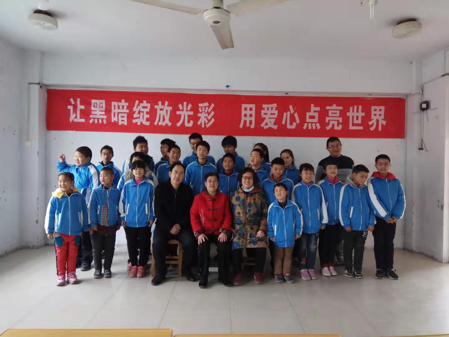 026b4b83513fcd835b1d51413b28eccd.jpg